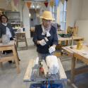 90 jaar én nog altijd actief in steen en klei